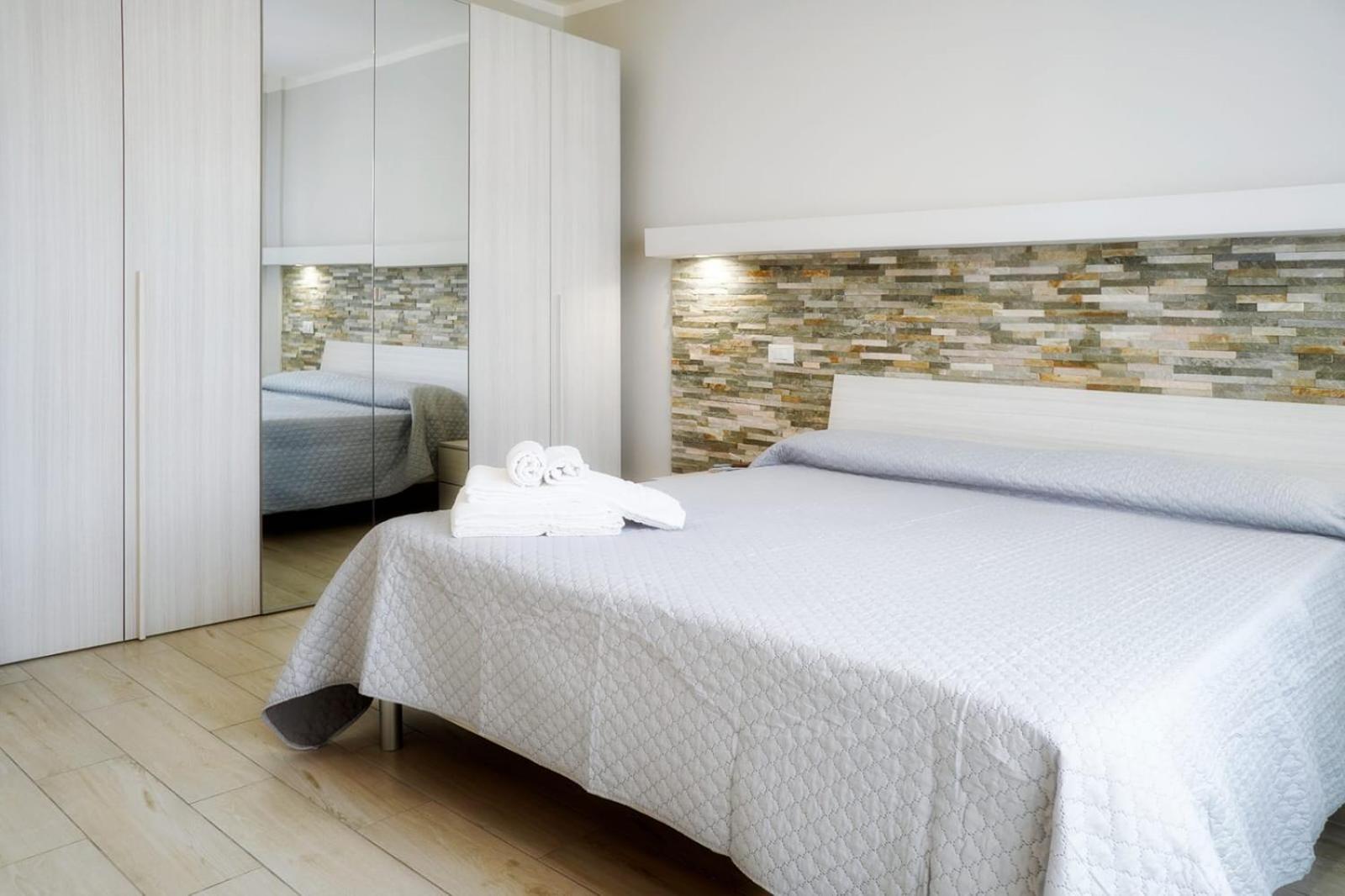 Residence Deamarina مارينا دي ماسا المظهر الخارجي الصورة